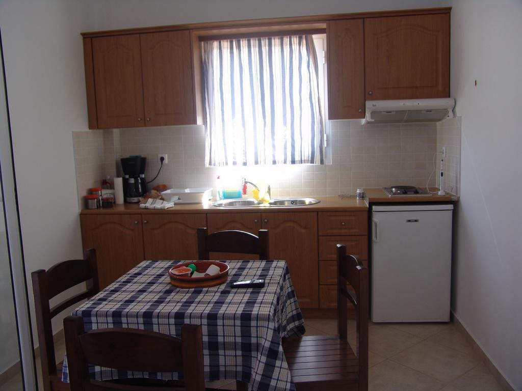 Joanna Apartments มีกรีวิกลา ห้อง รูปภาพ